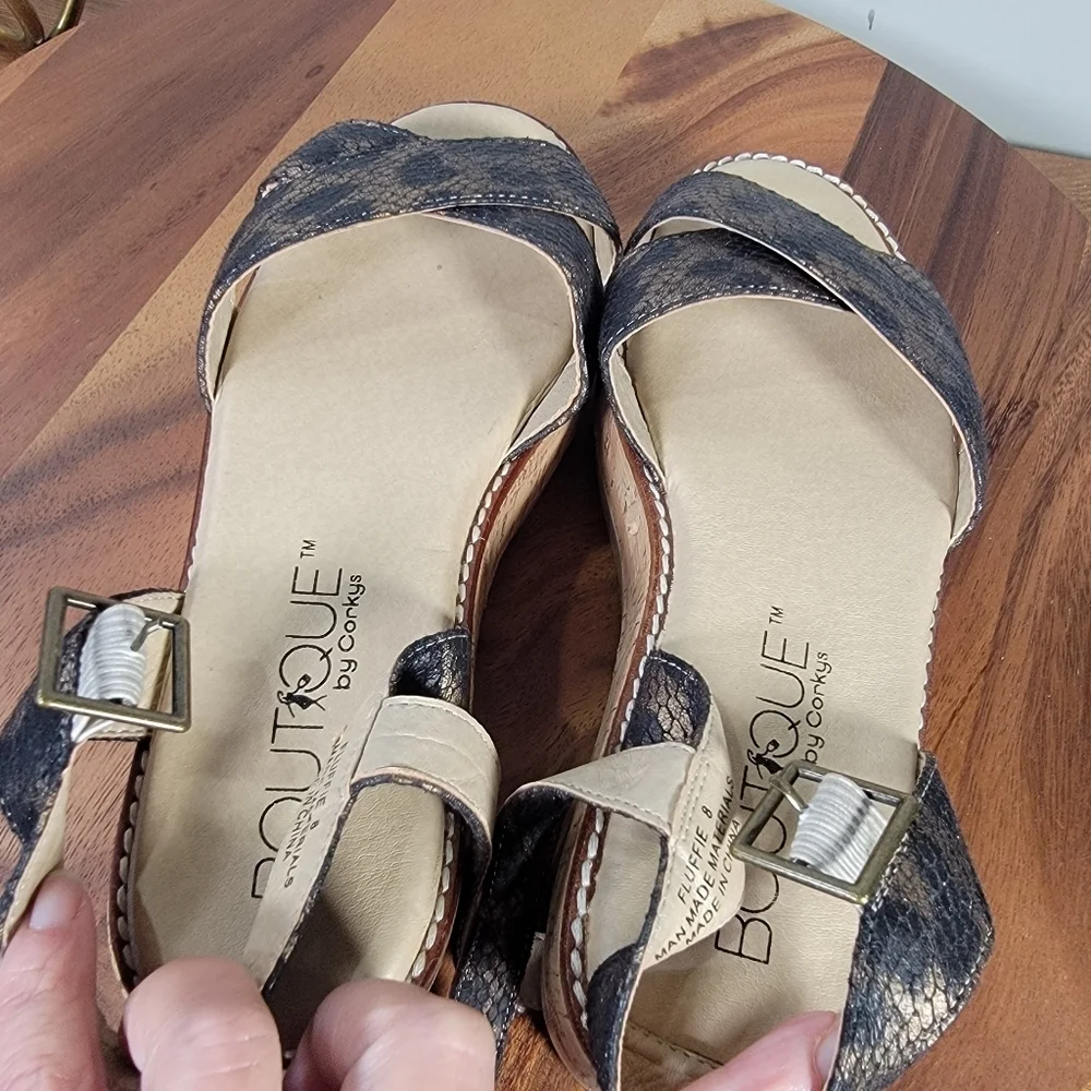 Boutique By Corky's Fluffie Bronze Snake Print Platform Sandals Size 8